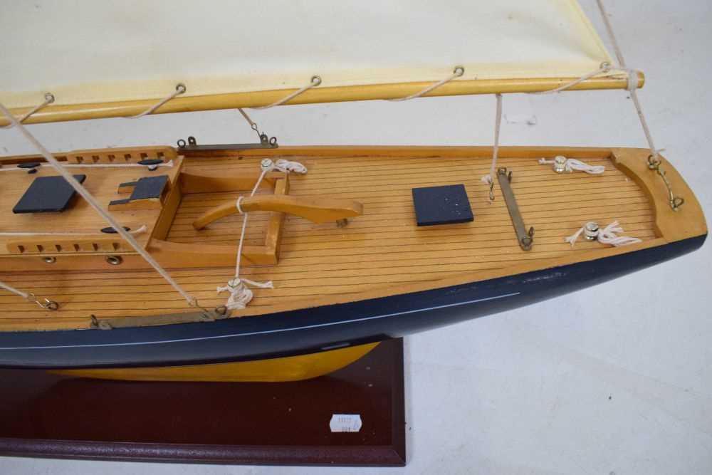 Large model yacht - Image 3 of 6