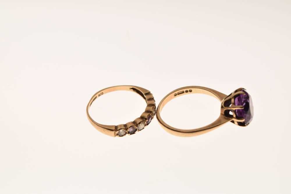 Two purple-stone set 9ct gold rings - Image 5 of 5