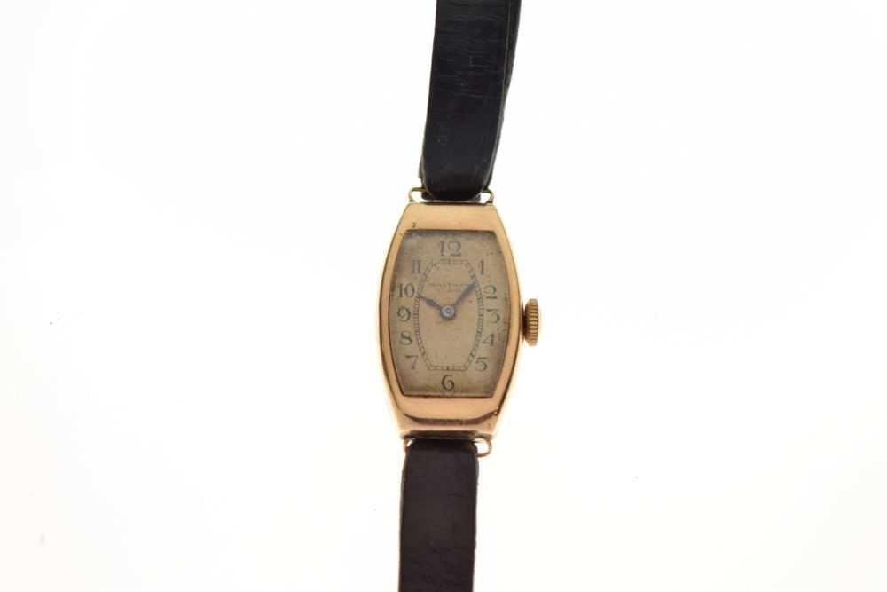 Waltham USA - Small yellow metal gold wristwatch, stamped '375' - Image 2 of 6