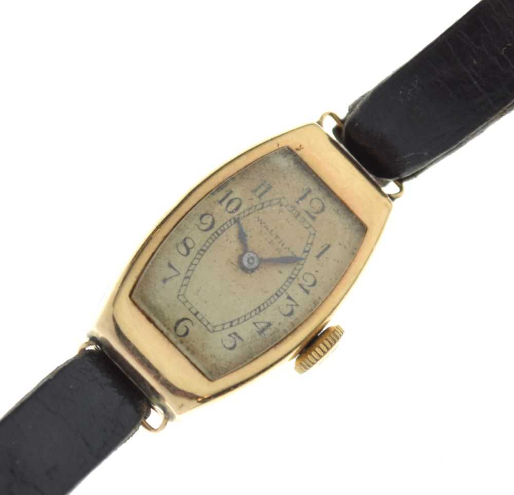 Waltham USA - Small yellow metal gold wristwatch, stamped '375'