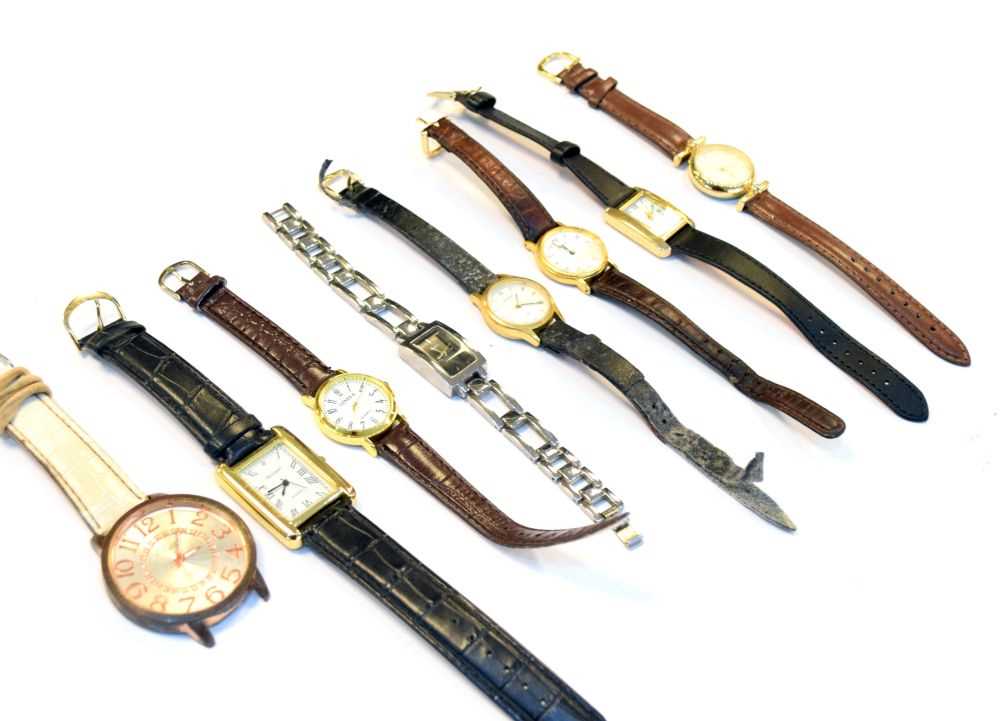 Quantity of fashion watches