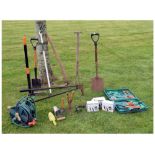 Quantity of garden tools and implements