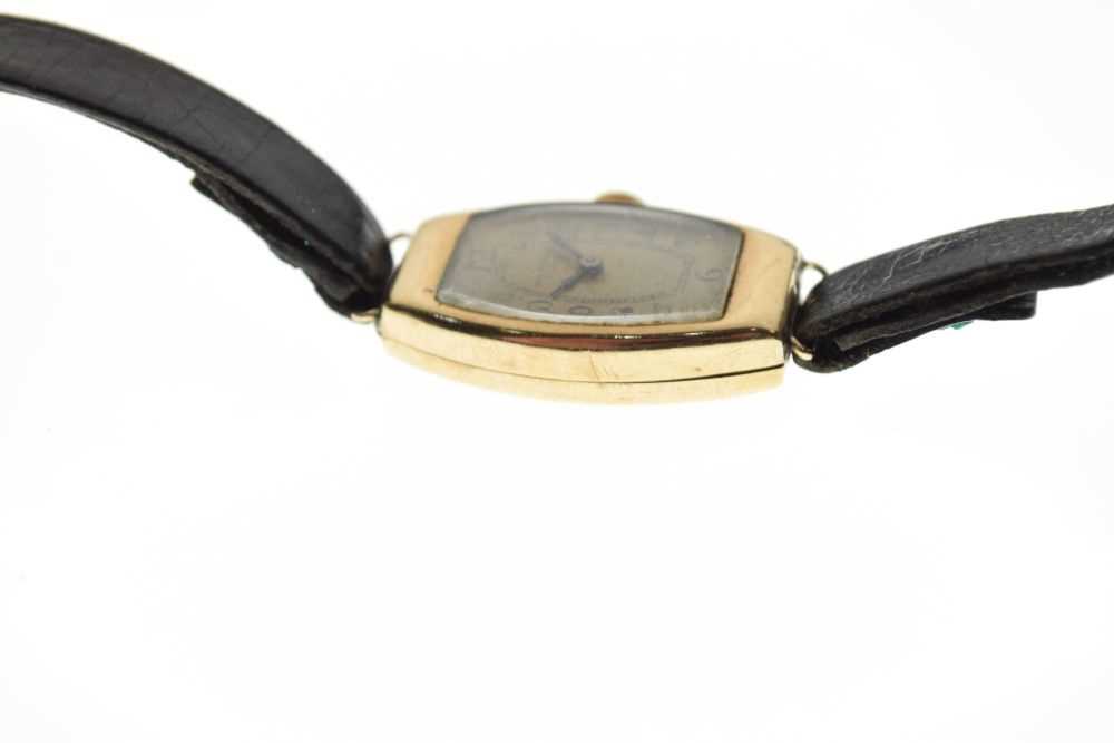 Waltham USA - Small yellow metal gold wristwatch, stamped '375' - Image 5 of 6