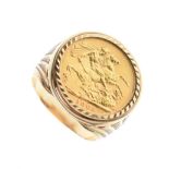 Late Victorian gold sovereign 1901, in a 9ct gold ring mount