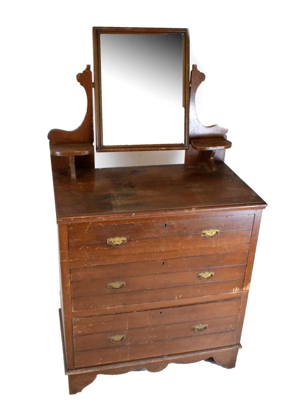 Dressing chest with mirror