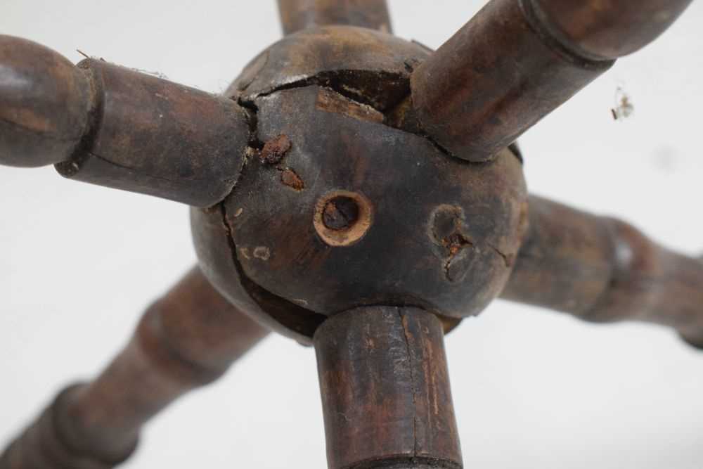 19th-century treen 'cat' or bowl stand - Image 2 of 5