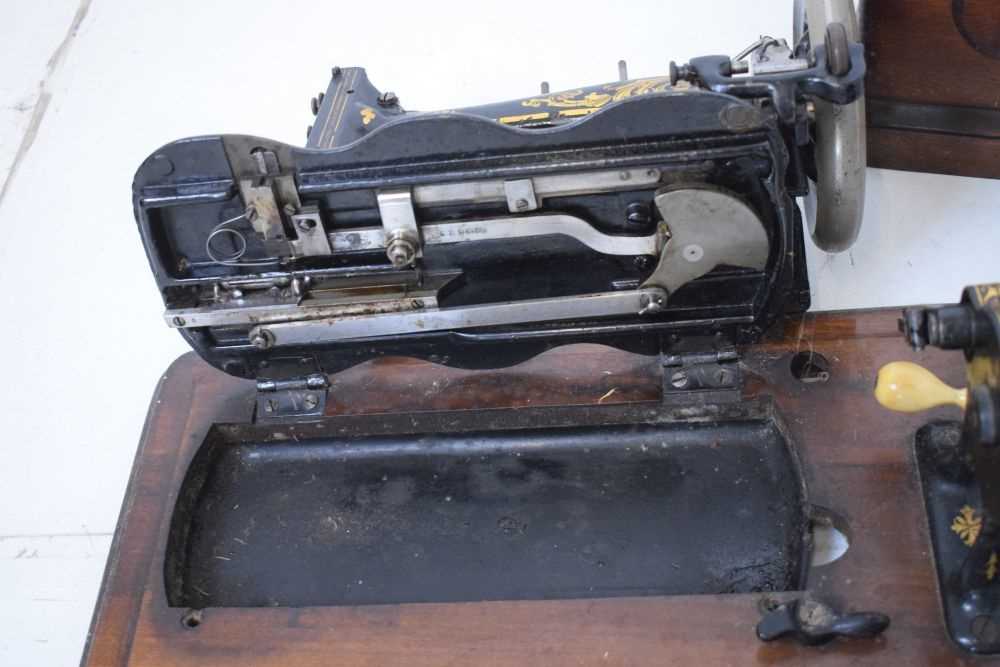 Bradbury & Co. No1 sewing machine - Image 5 of 5