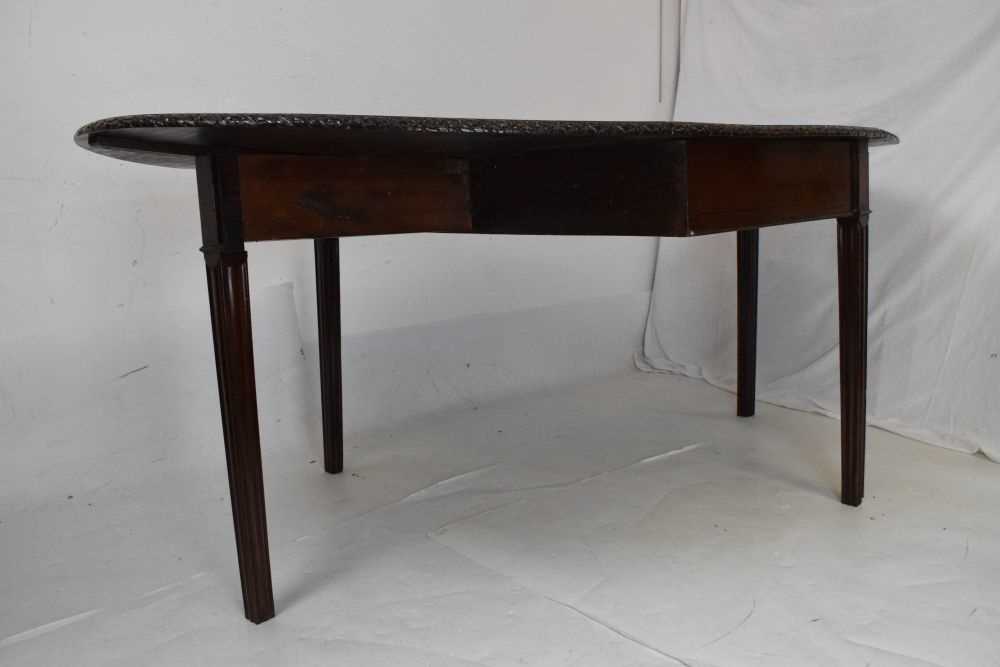 Mahogany drop-leaf table - Image 5 of 9