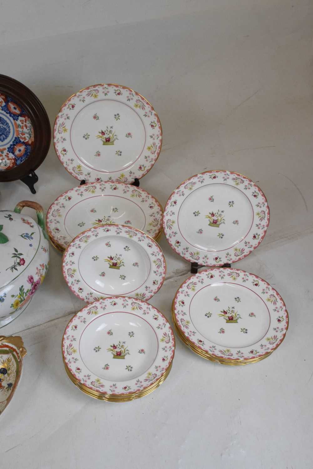 Quantity of ceramics to include: Chamberlain's Worcester soup bowls; Ironstone tureen and dish; Wedg - Image 4 of 10