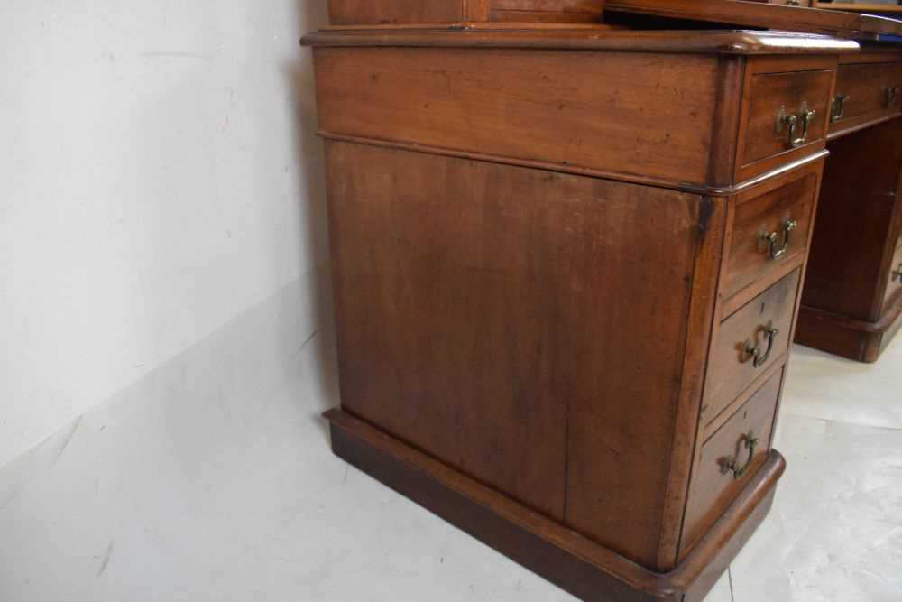 Late Victorian or Edwardian mahogany twin pedestal writing desk - Image 5 of 9
