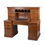 Late Victorian or Edwardian mahogany twin pedestal writing desk
