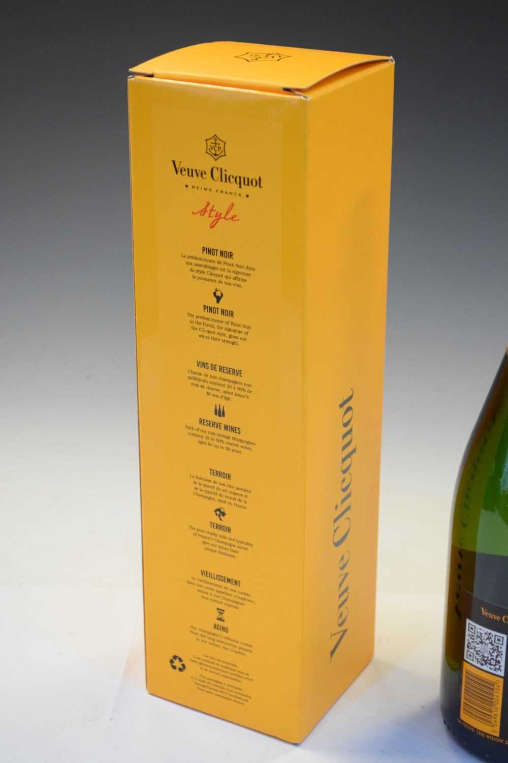 Wine - Bottle of Veuve Clicquot Brut Champagne - Image 4 of 5