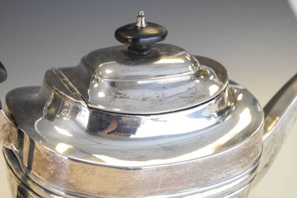 Edwardian silver tea pot - Image 4 of 7