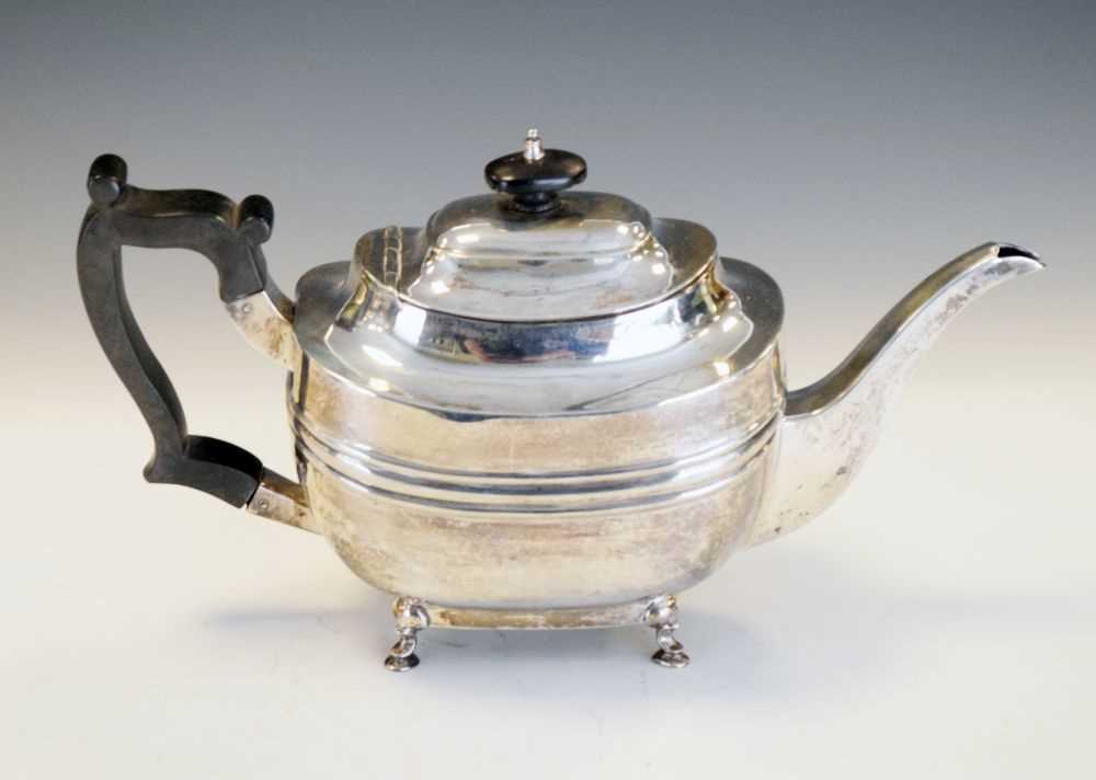 Edwardian silver tea pot