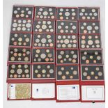 Coins - Quantity of Royal Mint proof year sets, mainly pre 2007