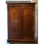 Victorian mahogany linen/wardrobe press