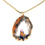 Agate and quartz crystal pendant with yellow metal box chain stamped 750