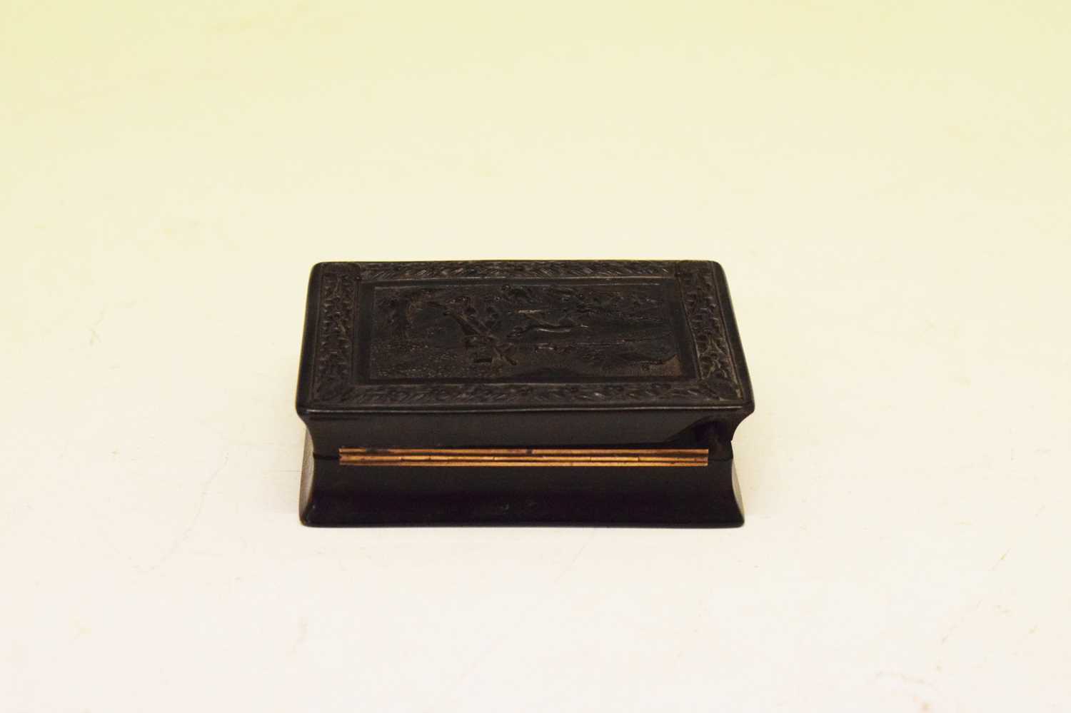 19th Century French pressed tortoiseshell snuff box - Image 3 of 4