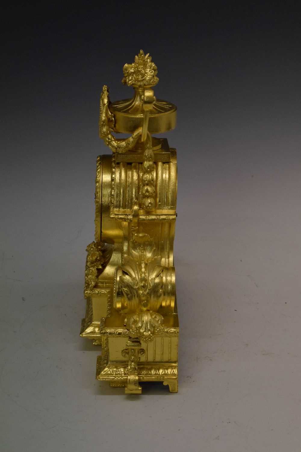 Late 19th Century French gilt metal and porcelain mantel clock - Image 8 of 9