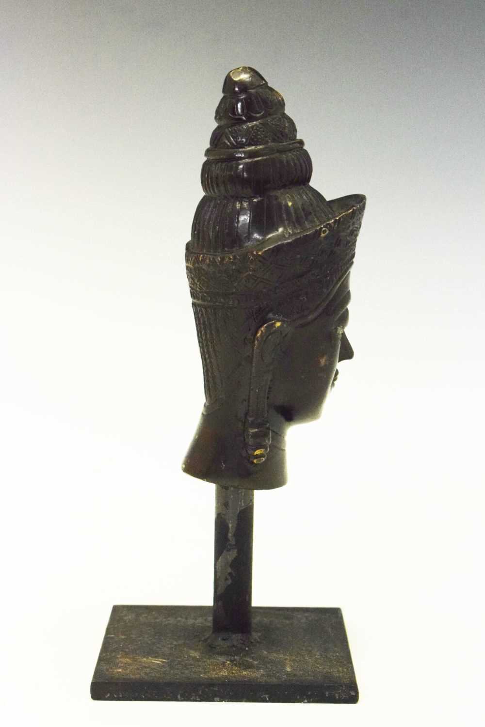 South east Asian bronze bust - Image 2 of 4