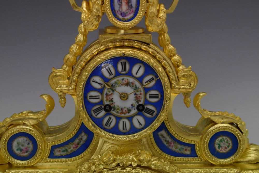 Late 19th Century French gilt metal and porcelain mantel clock - Image 3 of 9