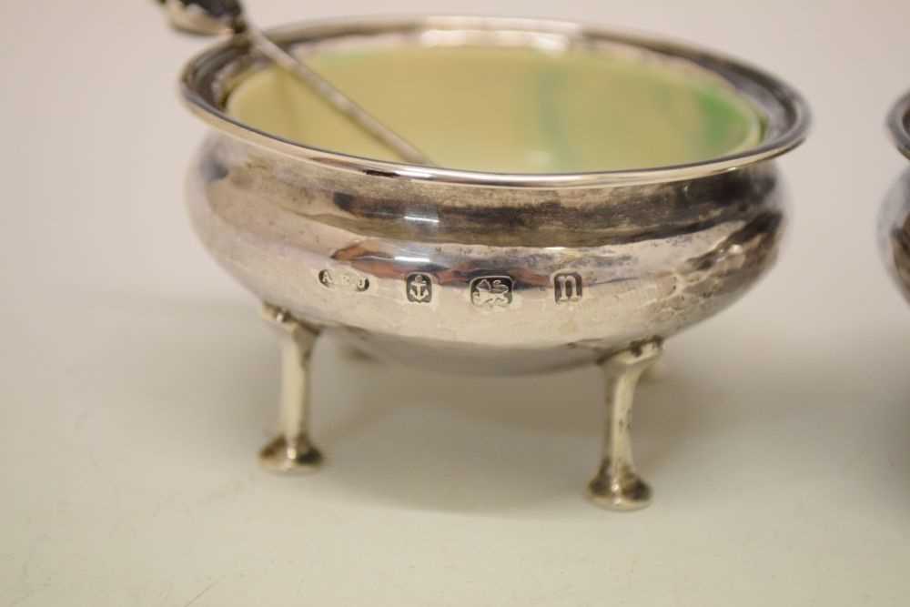 Pair of Arts and Crafts A.E Jones planished silver salts - Image 3 of 10