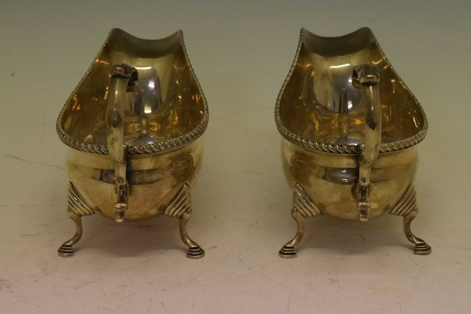 Pair George V silver sauceboats - Image 3 of 5