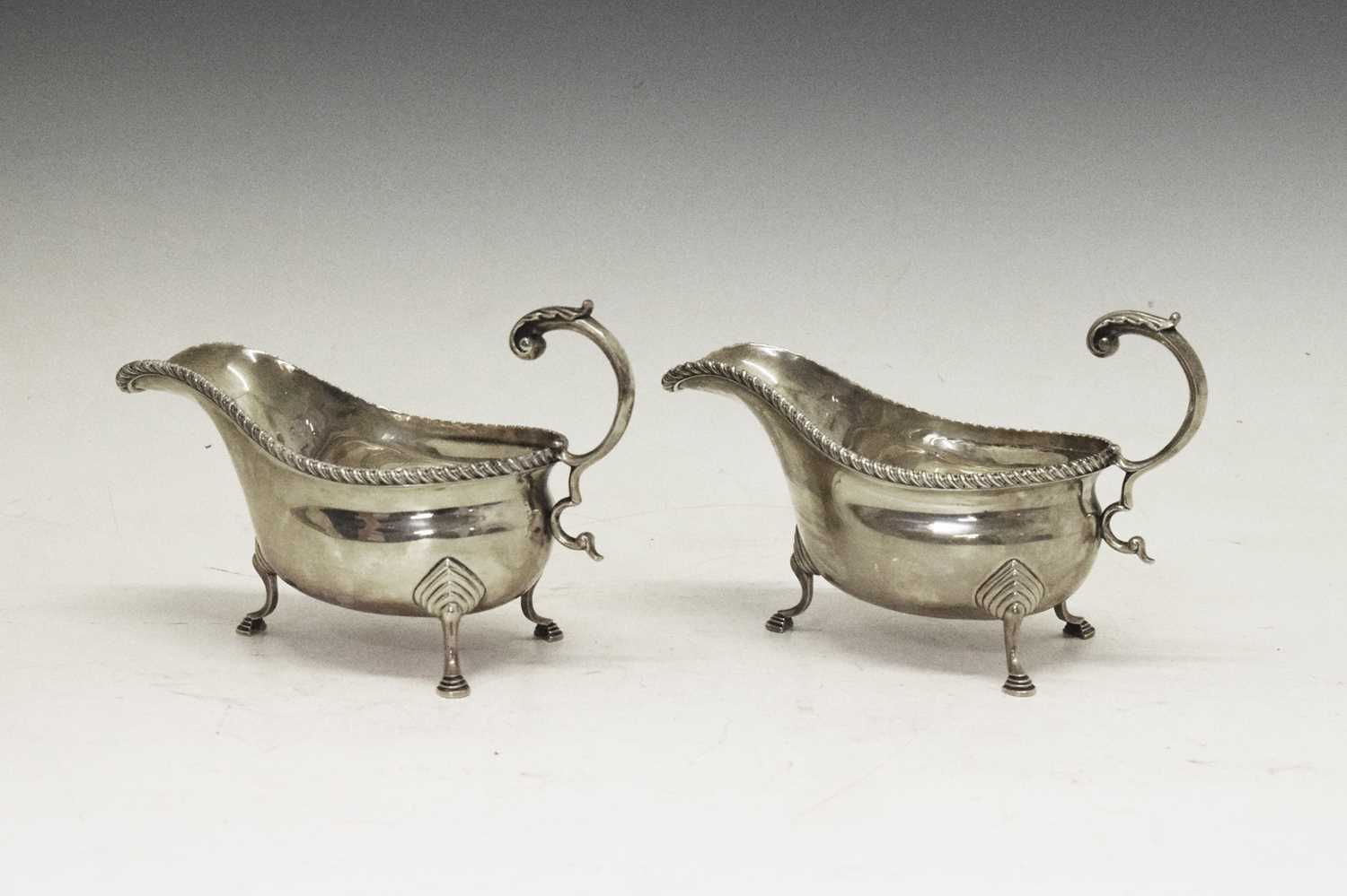 Pair George V silver sauceboats - Image 4 of 5