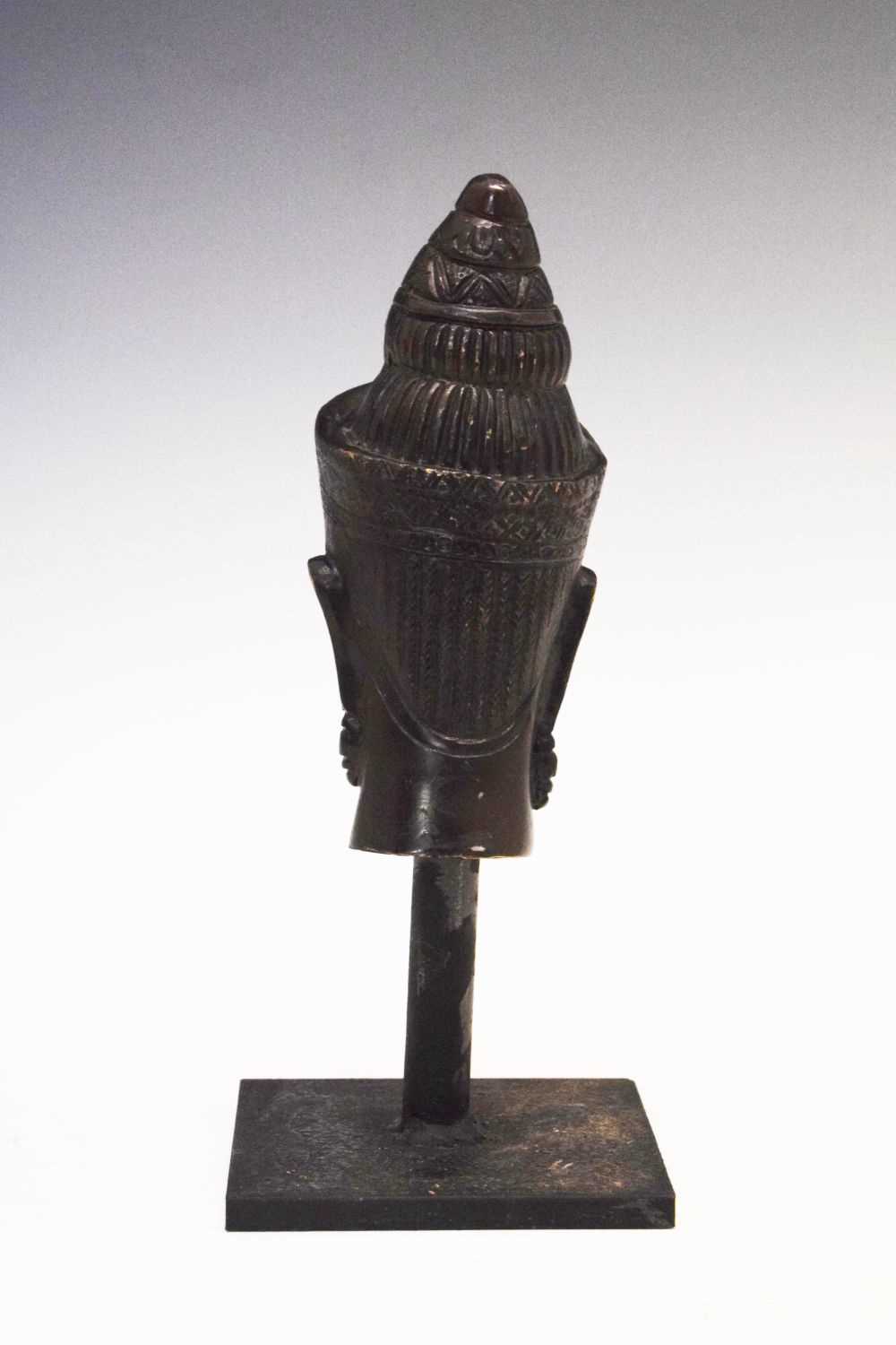 South east Asian bronze bust - Image 3 of 4