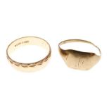 9ct gold wedding band, and a signet ring