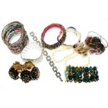 Large quantity of costume jewellery