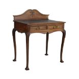 Early 20th Century mahogany writing table