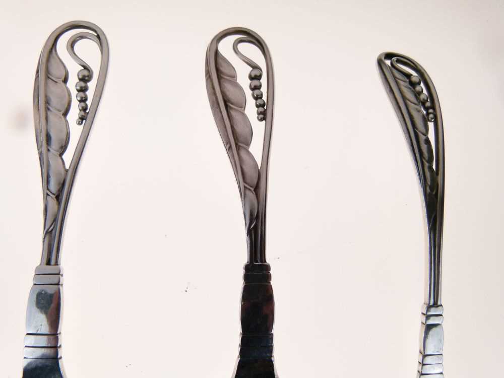 Georg Jensen 'leaf & berry' handled silver pickle fork - Image 4 of 10