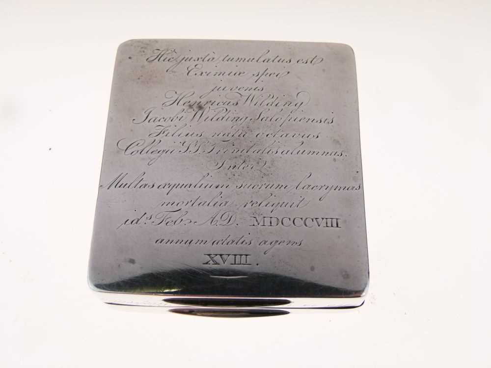 Late George III silver and mother of pearl snuff box - Image 10 of 14