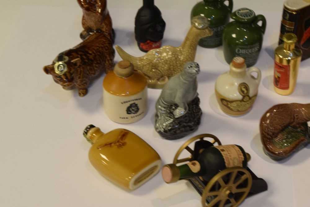 Quantity of novelty miniatures - Image 5 of 6