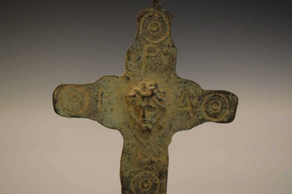 Believed Roman cross pendant - Image 6 of 7