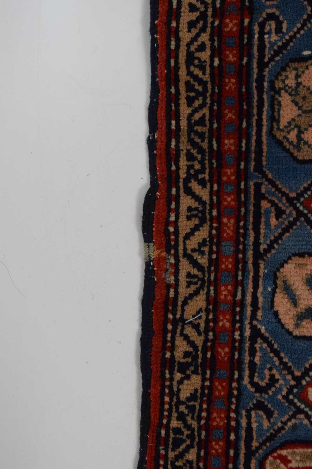 Middle Eastern (Persian) rug - Image 9 of 12