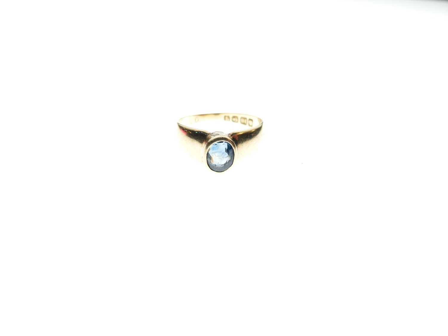 George V 18ct gold ring set sapphire - Image 5 of 5