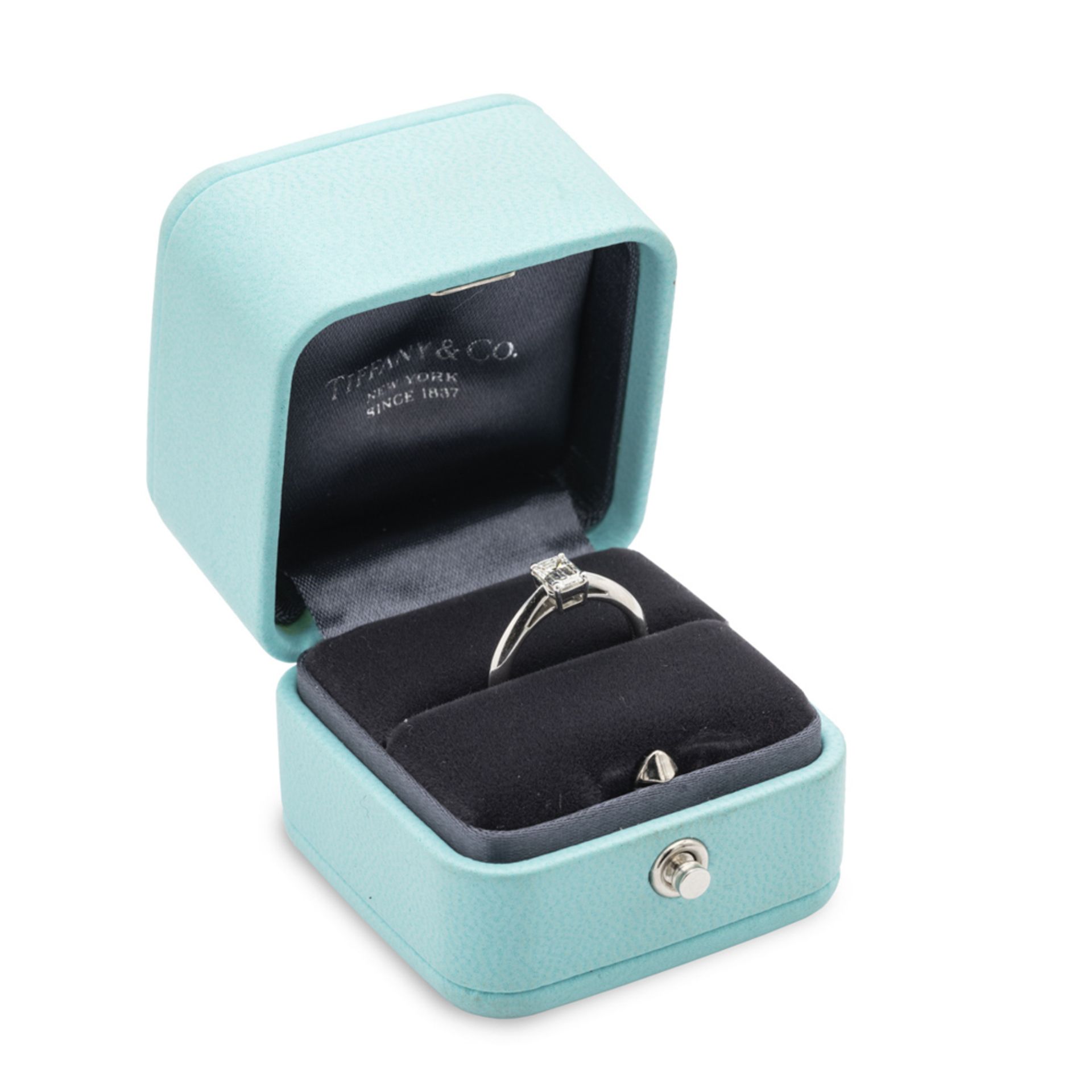 Tiffany & Co. solitaire ring - Image 3 of 3