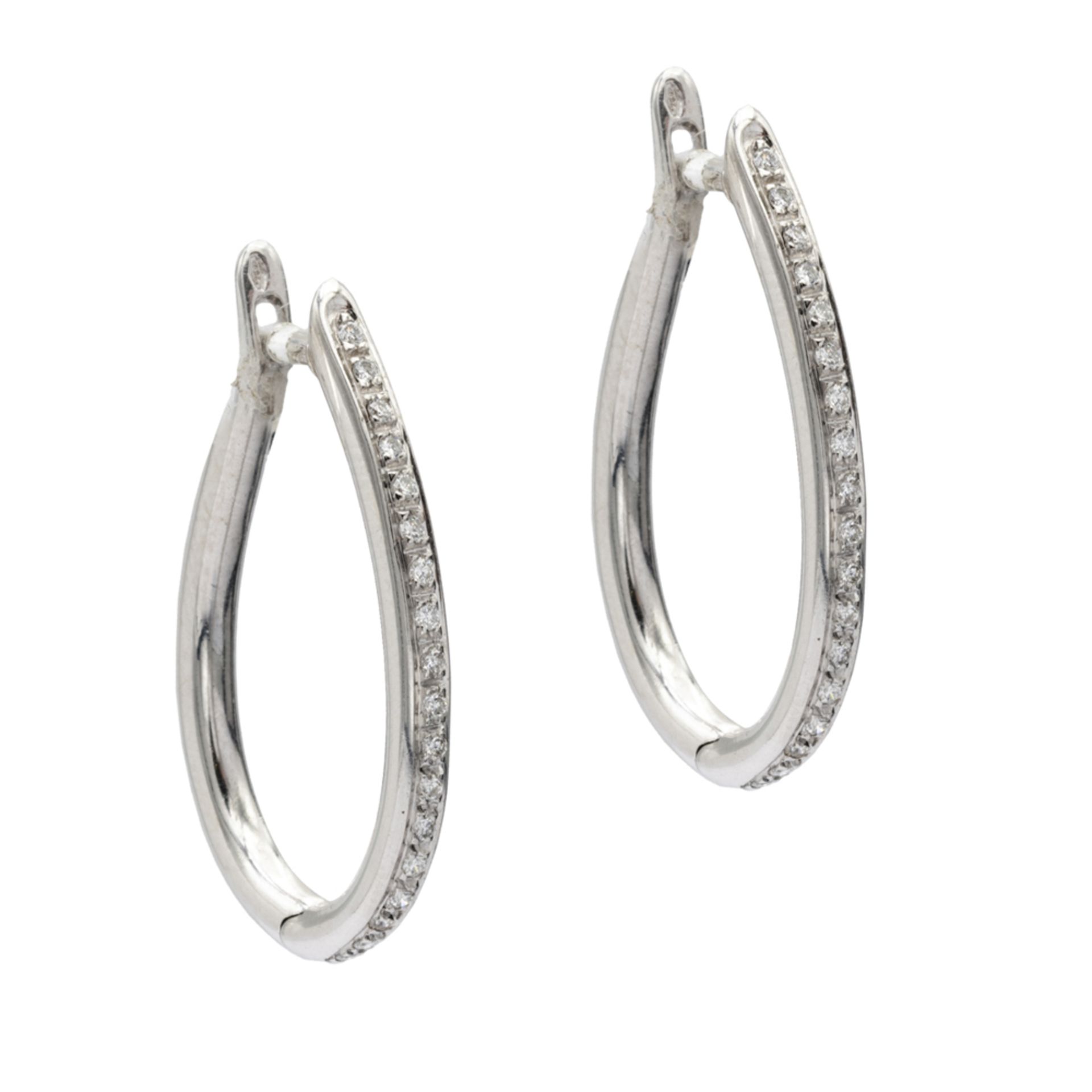 Damiani, oval 18kt white gold and diamonds earrings