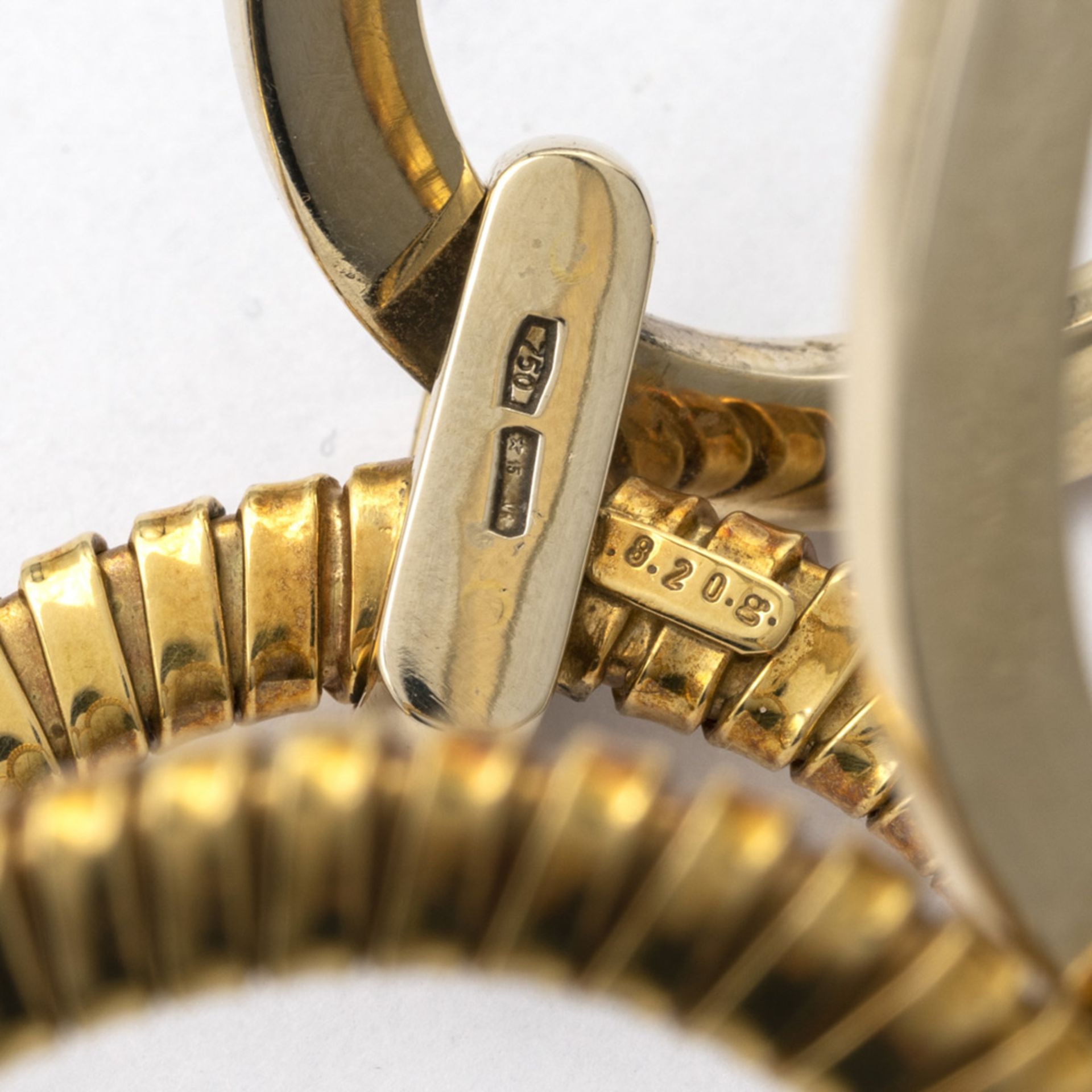 Weingrill for Petochi, 18kt yellow gold cuff bracelet - Image 3 of 3