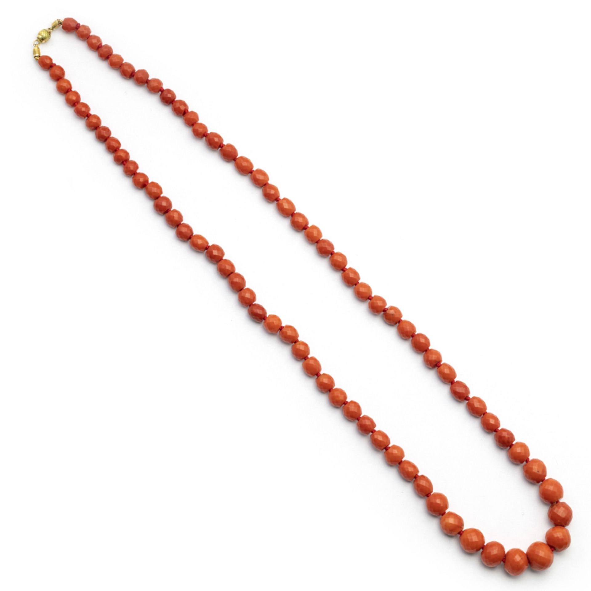 Single strand of faceted corals necklace