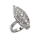 18kt white gold and diamonds ring