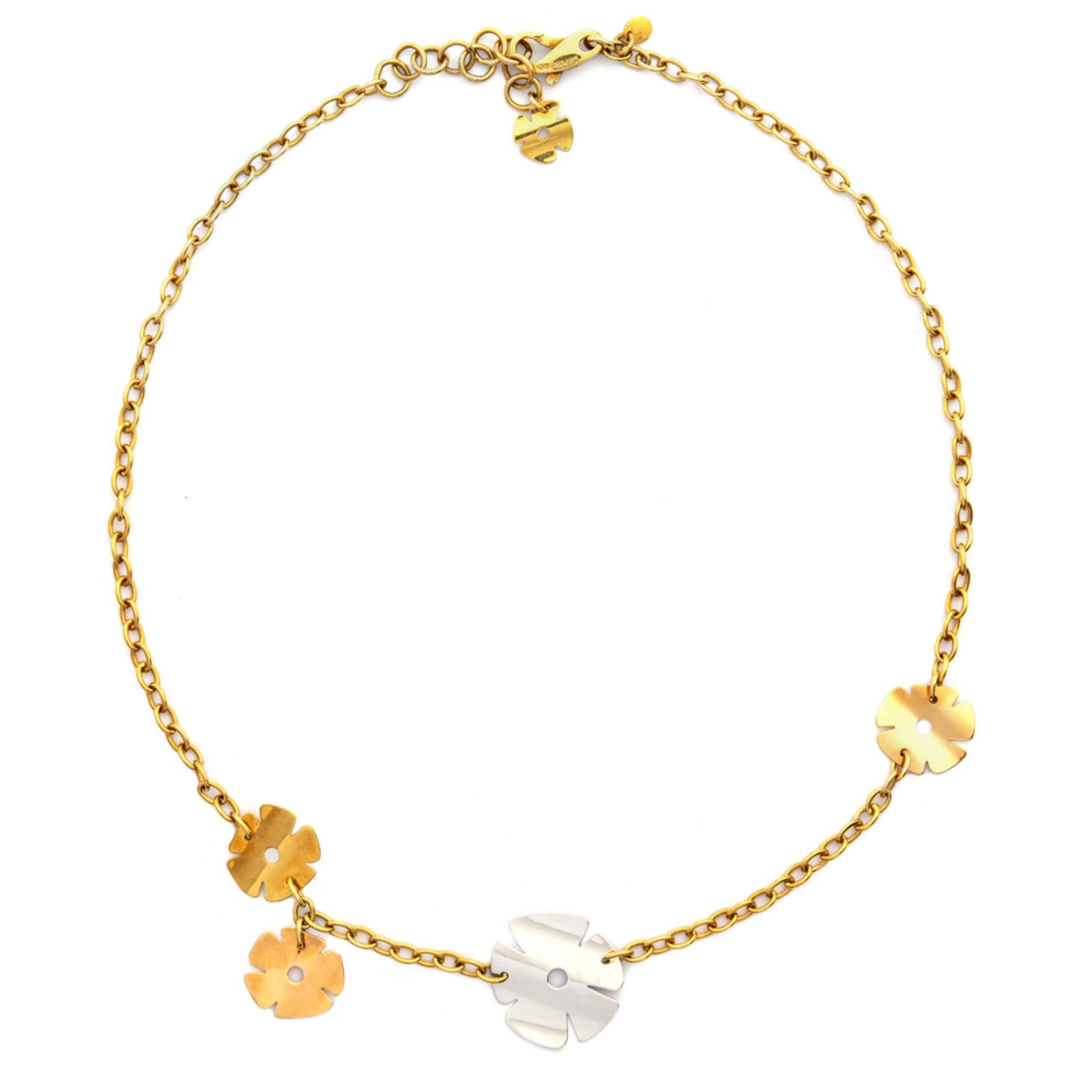 18kt three-color gold flower necklace