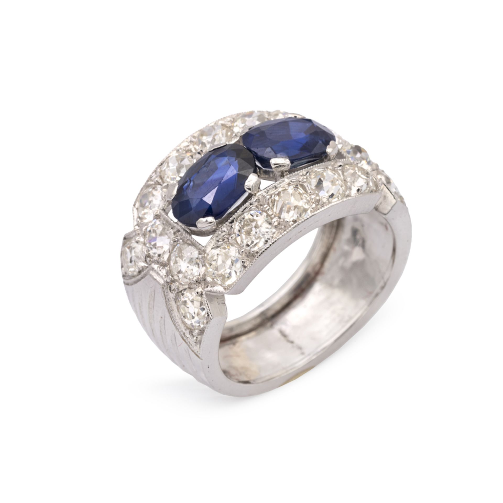 18kt white gold sapphire and diamond band ring