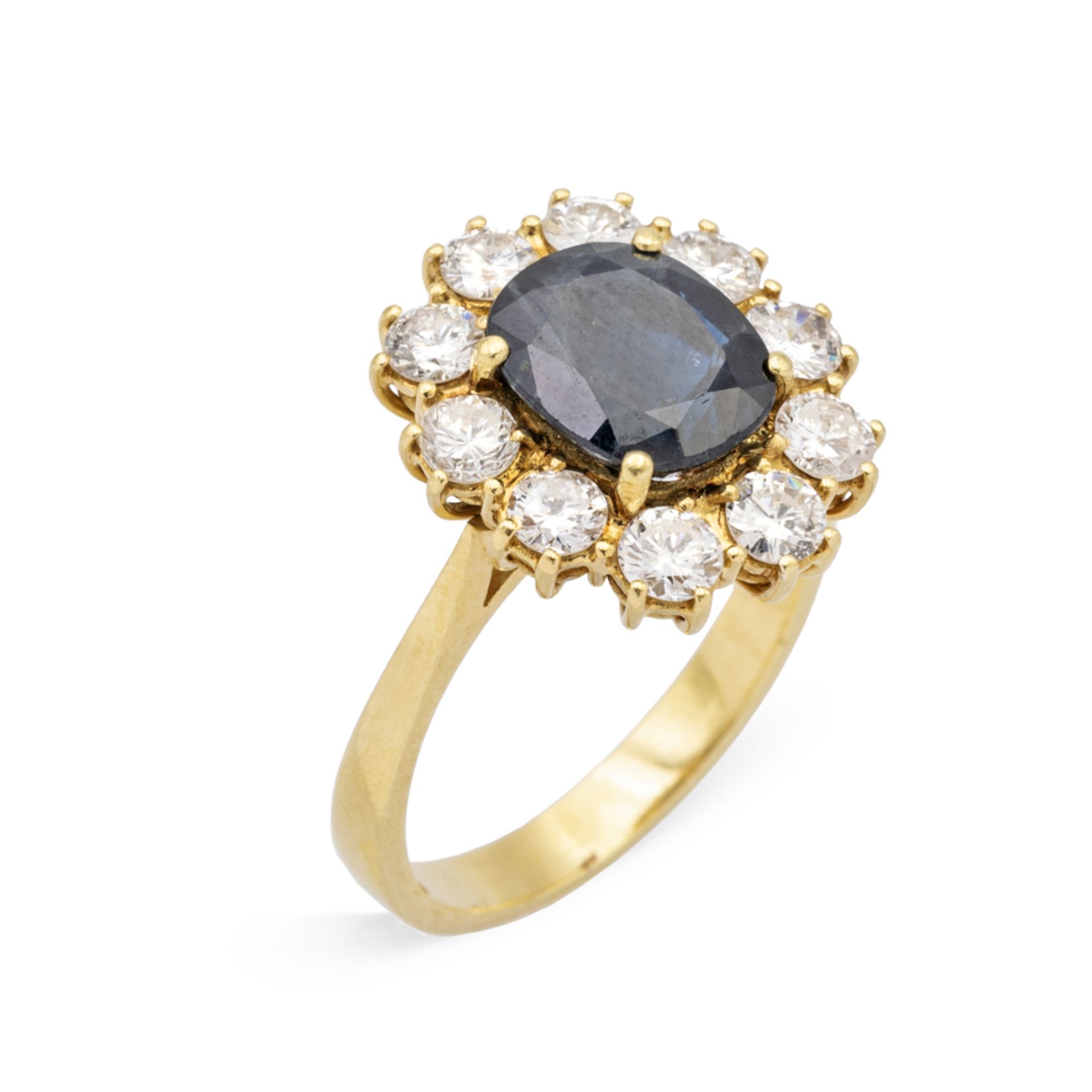 18kt yellow gold sapphire and diamond ring