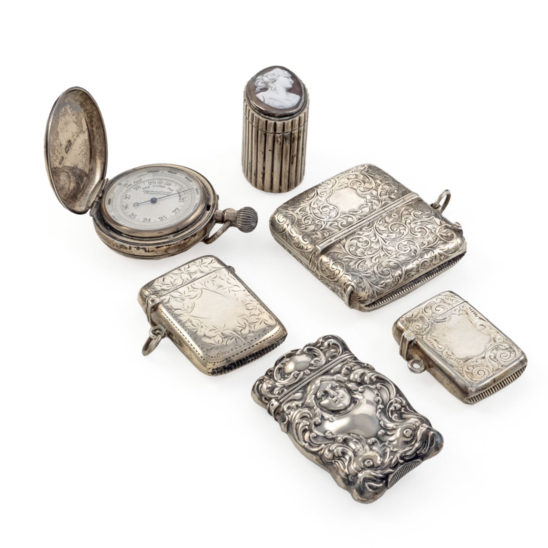 Group of silver objects (6)