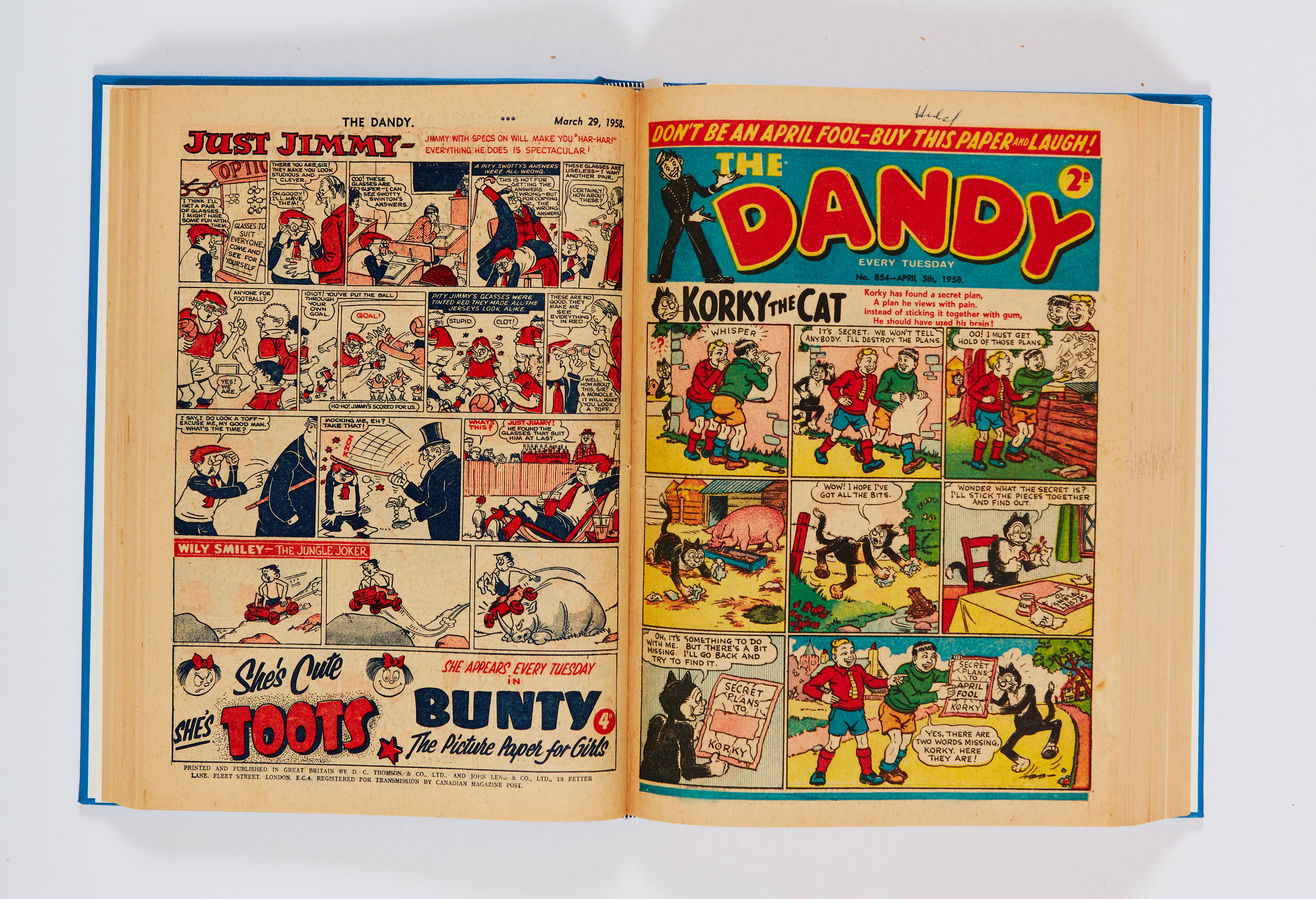 Dandy (1958) 841-892. Complete year in bound volume. Starring Robin Hood in 'The Mystery of Sherwood - Image 2 of 5