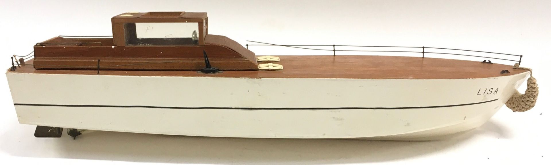 Pair of scratch built mechanised model boats requiring some renovation. Largest boat is 35" from bow - Image 4 of 5