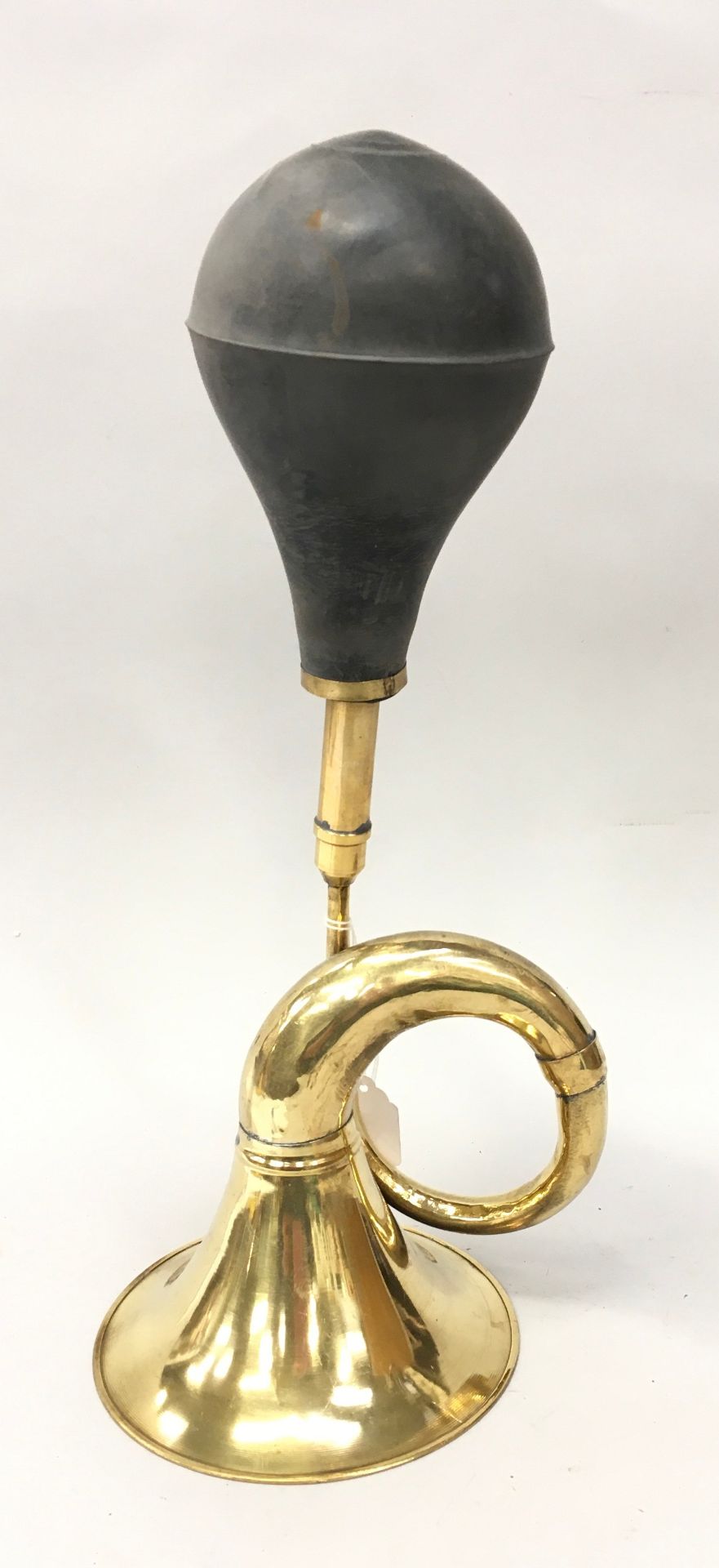 A Brass taxi horn (ref 163)